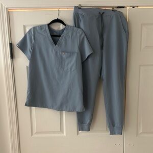 Figs dusty blue Scrub Set size small